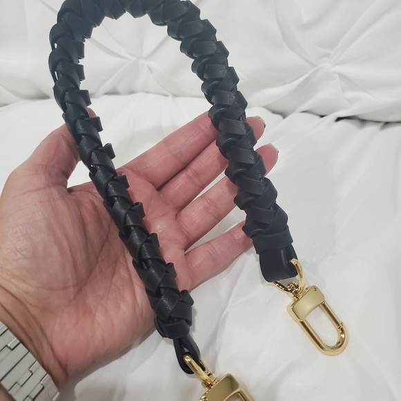 Louis Vuitton Neverfull Empreinte Pochette - Picture 5 of 14